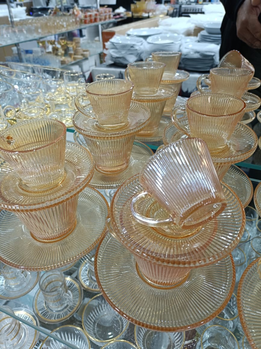 سرفيس قهوة حليب 24 قطعة عسلي 